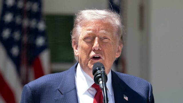 O presidente dos EUA, Donald Trump, durante um almoço de Dia das Mães na Casa Branca na sexta-feira.