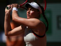 Rybakina eliminada do Aberto da França por Starodubtseva A campeã do Aberto da Austrália, Elena Rybakina, sofreu uma surpreendente eliminação precoce na segunda rodada do Aberto da França, na quarta-feira, pelas mãos da ucraniana Yuliia Starodubtseva.