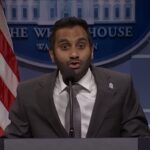 'SNL' Cold Open lança Aziz Ansari como Kash Patel em Surprise Cameo