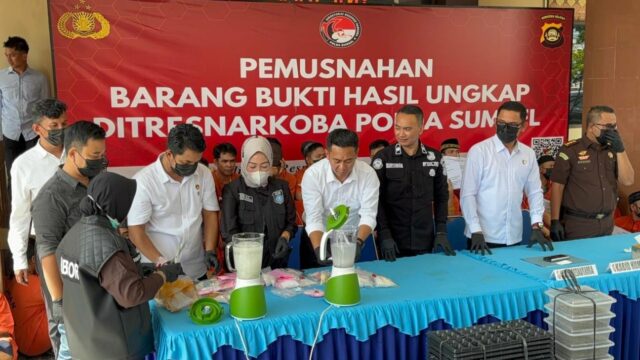 Sabu dan Ekstasi Senilai Rp 2.8 Miliar Dimusnahkan Pakai Liquidificador
