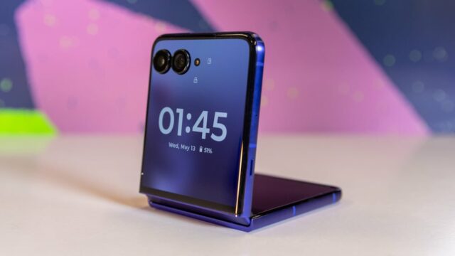 Se você quer um Motorola dobrável, é o Razr Ultra motorola razr plus e ultra