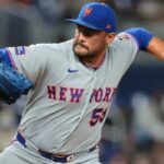 Sean Manaea faz um arremesso durante a derrota do Mets para os Marlins em 22 de maio de 2026 em Miami.