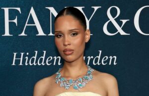 Sebo bovino: por dentro da receita de hidratante caseiro viral de Nara Smith Óleo labial hidratante lipídico para lábios True Botanicals