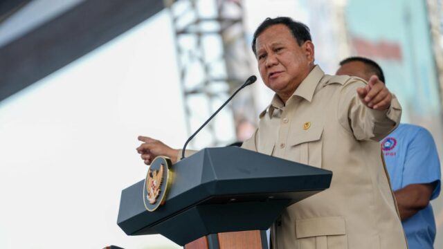 Sederet Kado Prabowo para Buruh, Programa 1 Juta Rumah hingga Pendapatan Ojol
