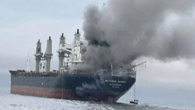 Selat Hormuz Membara! Irã Serang Kapal e Pelabuhan Minyak UEA, Misi Trump Justru Picu Eskalasi Baru
