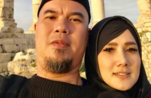 Sem palavras! Ahmad Dhani Malah Bangga Selingkuhi Mulan Jameela Puluhan Kali: Karena Gue Keren Sem palavras! Ahmad Dhani Malah Bangga Selingkuhi Mulan Jameela Puluhan Kali: Karena Gue Keren