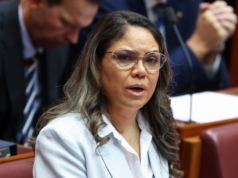 Senador pede revisão da proteção infantil após trágica morte de sobrinha Senador pede revisão da proteção infantil após trágica morte de sobrinha