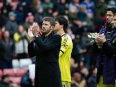 Senne Lammens espera que os companheiros do Man Utd pensem ‘da mesma maneira’ que ele após o ‘ponto’ de Michael Carrick para todos os jogadores Senne Lammens espera que os companheiros do Man Utd pensem 'da mesma maneira' que ele após o 'ponto' de Michael Carrick para todos os jogadores