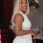 Serena Williams foi vista na garagem da Ferrari durante os treinos do Grande Prêmio de Miami