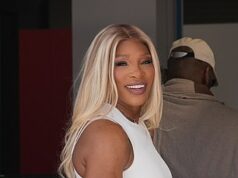Serena Williams torce pelo amigo Lewis Hamilton no Grande Prêmio de Miami… mas não há sinal da famosa namorada da estrela da Ferrari, Kim Kardashian Serena Williams foi vista na garagem da Ferrari durante os treinos do Grande Prêmio de Miami