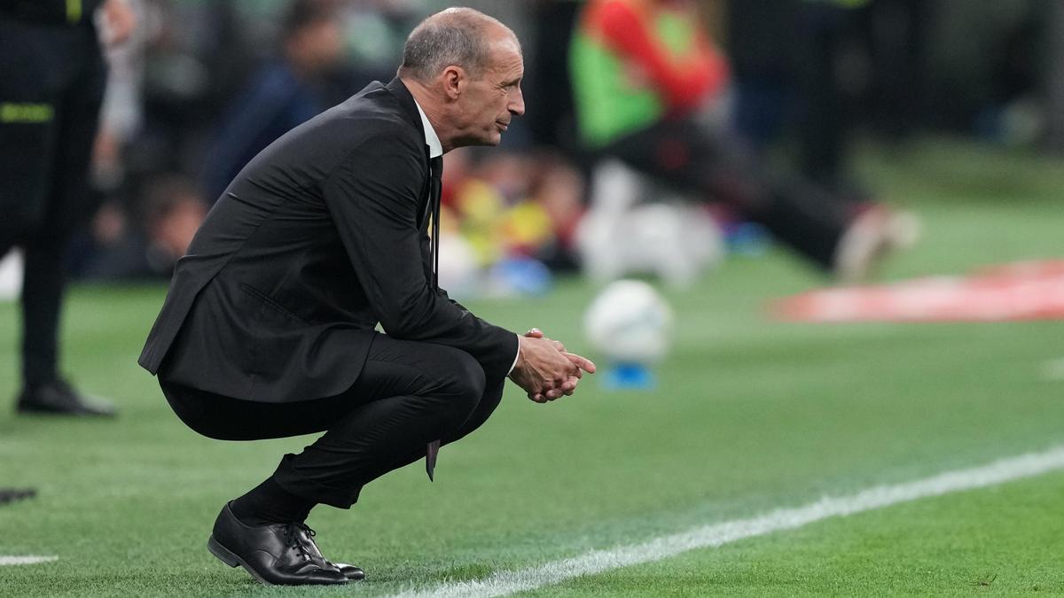 Série A - Allegri demitido pelo AC Milan e clube fora da Liga dos Campeões