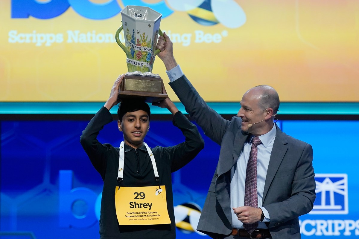 Shrey Parikh vence concurso nacional de ortografia do Scripps 2026