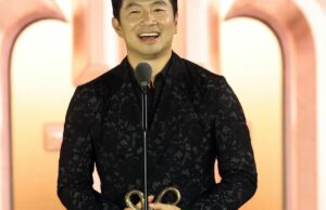Simu Liu homenageado na Gold House Gala: ‘Precisamos aprender o que significa ser uma verdadeira comunidade’ Simu Liu homenageado na Gold House Gala: 'Precisamos aprender o que significa ser uma verdadeira comunidade'