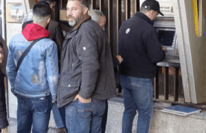 Síria restaura pagamentos com cartão de crédito num esforço para voltar à economia global Síria restaura pagamentos com cartão de crédito num esforço para voltar à economia global