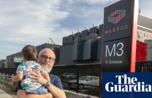 Sob uma nuvem: o crescente ressentimento contra os enormes datacenters que brotam nas cidades australianas Sob uma nuvem: o crescente ressentimento contra os enormes datacenters que brotam nas cidades australianas