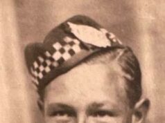 Soldado britânico desconhecido que deu a vida durante a Segunda Guerra Mundial é finalmente identificado 83 anos depois… graças ao seu sobrinho-bisneto e aos ‘Detetives de Guerra’ do Ministério da Defesa O cabo Gilbert Nay Hamilton, de Lanarkshire, participou da invasão da Sicília, onde foi morto em combate durante a Batalha de Gerbini em julho de 1943, mas sua identidade foi perdida durante um enterro apressado