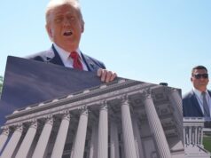 ‘Sou um construtor muito bom’: Trump em seu lugar feliz enquanto mostra seu sonho de salão de baile na Casa Branca O presidente dos EUA destacando suas escolhas de design para o salão de baile planejado.