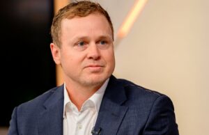 Spencer Pratt ‘Done With CBS’, acusa Network de entregar entrevista à equipe de relações públicas de Karen Bass para edição ‘Comical’ | Vídeo Spencer Pratt 'Done With CBS', acusa Network de entregar entrevista à equipe de relações públicas de Karen Bass para edição 'Comical' | Vídeo
