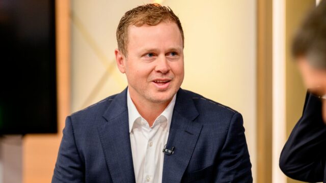 Spencer Pratt chama Karen Bass e Nithya Raman de 'entidades Spencer Pratt chama Karen Bass e Nithya Raman de 'entidades demoníacas' e diz que Deus quer que ele seja prefeito de Los Angeles