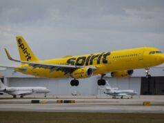 Spirit Airlines diz que está fechando após 34 anos e encerrando as operações imediatamente Um voo amarelo da Spirit Airlines chega ao Aeroporto Internacional de Fort Lauderdale-Hollywood.