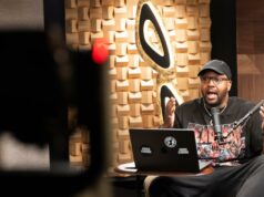 Spotify dobra podcasts de vídeo em seus estúdios de Hollywood Spotify dobra podcasts de vídeo em seus estúdios de Hollywood