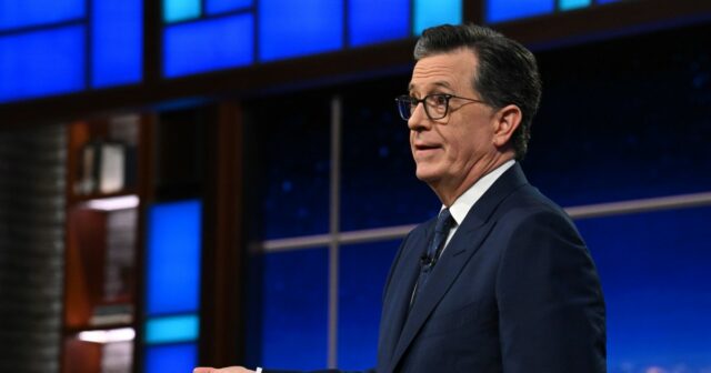 Stephen Colbert falou diretamente ao público em seu episódio final de 'Late Show'. O que ele disse
