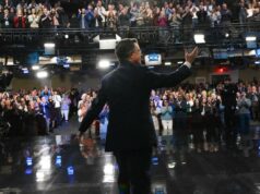 Stephen Colbert faz a reverência final no ‘The Late Show’ com Paul McCartney como convidado final Stephen Colbert faz a reverência final no 'The Late Show' com Paul McCartney como convidado final