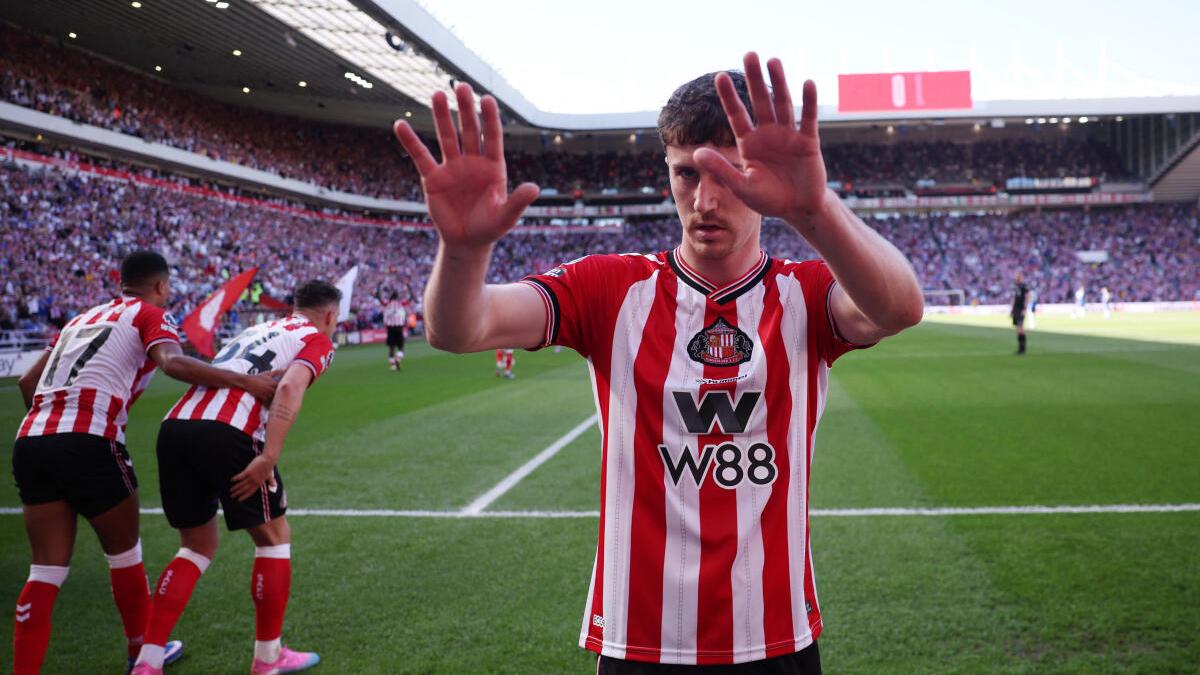 Sunderland garante vaga na Liga Europa com vitória por 2 a 1 sobre o Chelsea
