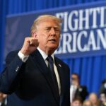 O presidente Donald Trump foi ao Truth Social na manhã de domingo. Ele disse que não iria apressar um acordo