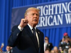 Surgem novos detalhes do plano de paz do Irão… mas Trump adverte que a América ‘não será apressada num acordo’ O presidente Donald Trump foi ao Truth Social na manhã de domingo. Ele disse que não iria apressar um acordo