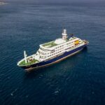 O M/V Hondius estaria viajando de Ushuaia, na Argentina, para Cabo Verde.