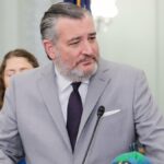 Ted Cruz (Enfrente a Nação)