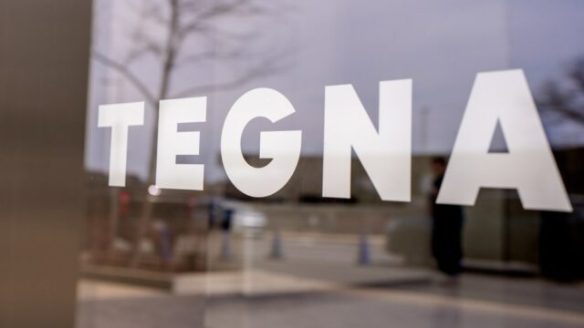 Tegna nomeia chefe de vendas de anúncios da emissora de Tegna nomeia chefe de vendas de anúncios da emissora de TV Fox, Patrick Paolini, CEO com fusão da Nexstar no limbo jurídico