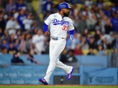 Teoscar Hernández, dos Dodgers, sofre uma distensão no tendão da coxa O defensor esquerdo do Los Angeles Dodgers, Teoscar Hernandez (37), marca uma corrida contra o Colorado Rockies.