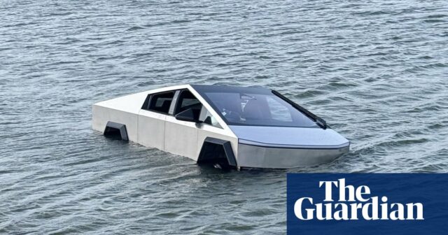 Tesla Cybertruck retirado do lago do Texas após tentar o Tesla Cybertruck retirado do lago do Texas após tentar o ‘modo wade’