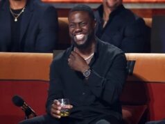 ‘The Roast of Kevin Hart’ obtém 13,5 milhões de visualizações e lidera a lista de TV da Netflix Kevin Hart fala no palco no 51º AFI Life Achievement Award: A Tribute To Eddie Murphy (Crédito: Michael Kovac/Getty Images for AFI)