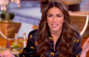 ‘The View’ hospeda o fundo secreto ‘inconstitucional’ de Trump para aliados: ‘A coisa mais pantanosa que eu poderia imaginar’ | Vídeo 'The View' hospeda o fundo secreto 'inconstitucional' de Trump para aliados: 'A coisa mais pantanosa que eu poderia imaginar' | Vídeo