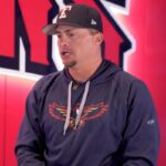 Os Tigers demitiram o técnico da Triple-A Toledo, Gabe Alvarez, na terça-feira.