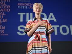 Tilda Swinton diz que a IA ‘não tem chance’ contra o cinema que evita a fórmula na Masterclass de Cannes Tilda Swinton diz que a IA ‘não tem chance’ contra o cinema que evita a fórmula na Masterclass de Cannes