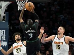 Timberwolves eliminam Nuggets enquanto Knicks destroem Hawks nos playoffs da NBA 30 de abril de 2026; Atlanta, Geórgia, EUA; O atacante do New York Knicks, Og Anunoby (8), dribla contra o Atlanta Hawks no segundo quarto, durante o sexto jogo da primeira rodada dos Playoffs da NBA de 2026, na State Farm Arena. Crédito obrigatório: Brett Davis-Imagn Images