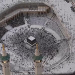 Timelapse mostra peregrinos do Hajj realizando Tawaf em Meca