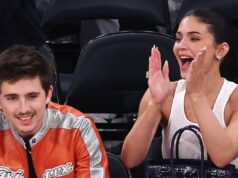 Timothee Chalamet e Kylie Jenner mostram jogo PDA Courtside Knicks Timothee Chalamet e Kylie Jenner Tapete Vermelho Debu 524 GettyImages 2213948713