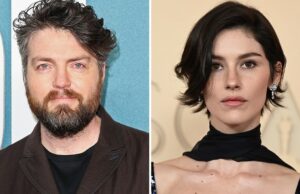Tom Burke se junta a Gracie Abrams em ‘Please’ de Halina Reijn para A24 Tom Burke se junta a Gracie Abrams em 'Please' de Halina Reijn para A24