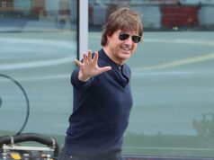 Tom Cruise sobe aos céus em seu próprio helicóptero enquanto o ator em busca de emoção faz sua primeira aparição desde que confirmou os planos para Top Gun 3 Tom Cruise sentiu a necessidade, a necessidade de velocidade na quinta-feira, ao se aventurar após confirmar os planos para um terceiro filme de Top Gun