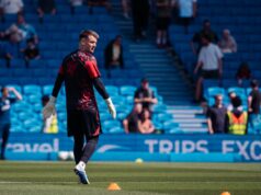 Tom Heaton mostrou classe durante o aquecimento do Man Utd antes da vitória sobre o Brighton Tom Heaton mostrou classe durante o aquecimento do Man Utd antes da vitória sobre o Brighton