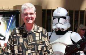 Tom Kane, dublador de ‘Star Wars’ e ‘As Meninas Superpoderosas’, morre aos 64 anos Tom Kane, dublador de 'Star Wars' e 'As Meninas Superpoderosas', morre aos 64 anos