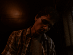 Tons de azul: Noah Guy sobre o poder transformador do luto Singer-songwriter Noah Guy.