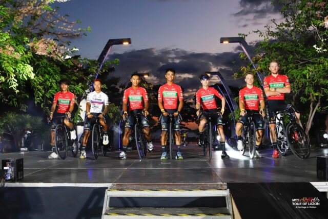 ARQUIVO – Mervin Corpuz, favorito dos fãs, e 7-Eleven Roadbike Filipinas regem a classificação da equipe em Luzon. 