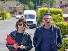 Trabalhistas de volta à terra la-la da UE: aliados de Burnham acusam o rival Streeting de falar sobre a reversão do Brexit para sabotar eleições suplementares com chances ‘piores que 50-50’ de vitória Andy Burnham estava fazendo campanha em Makerfield com a vice-líder trabalhista Lucy Powell ontem