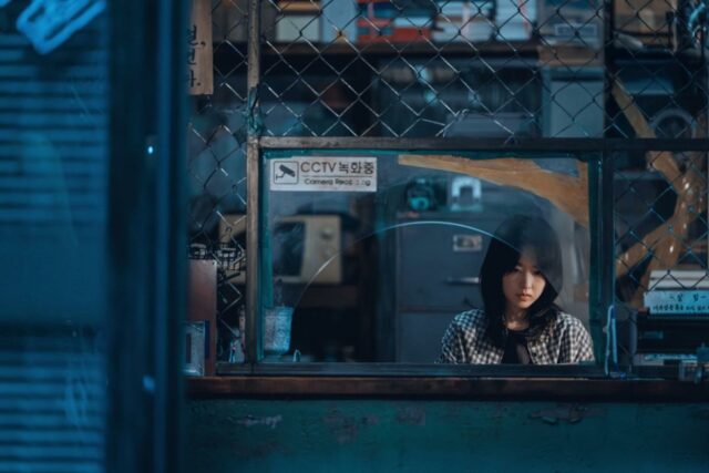 Transmita ou ignore: ‘Gold Land’ no Hulu, um thriller onde uma mulher se descobre escondendo um caixão cheio de barras de ouro
